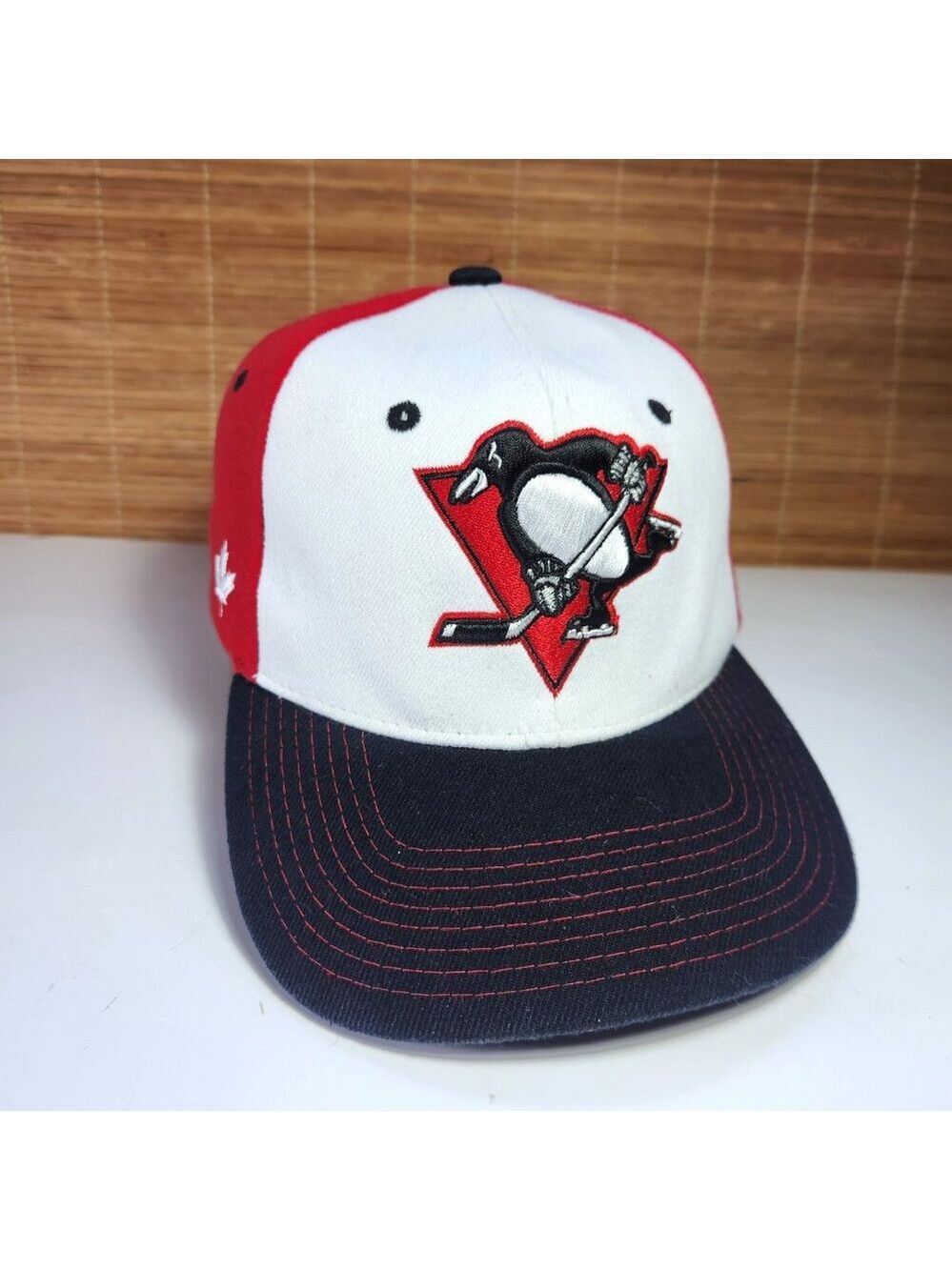Vintage Y2K Pittsburgh Penguins Zephyr Fitted Hat M/L Red White Blue NHL